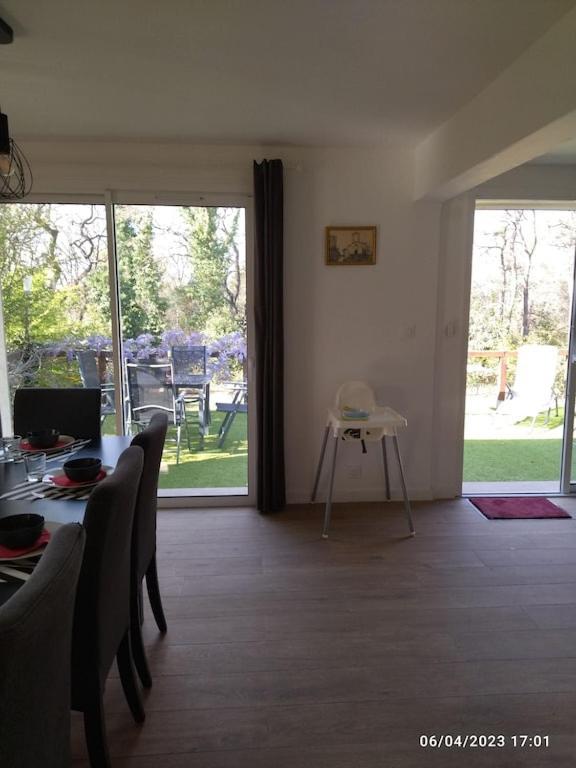 La Maison D'En Haut La Capelle-et-Masmolene Esterno foto