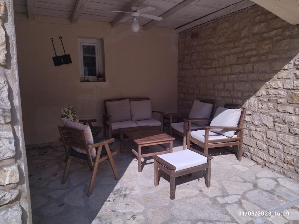 La Maison D'En Haut La Capelle-et-Masmolene Esterno foto